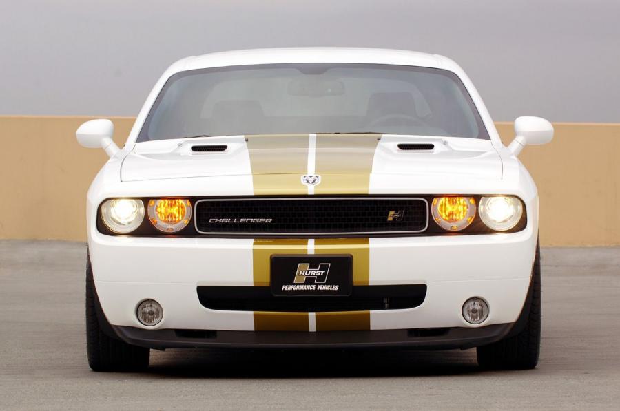  Dodge Challenger Hemi by Hurst 2009 года  (фото 4 из 68)